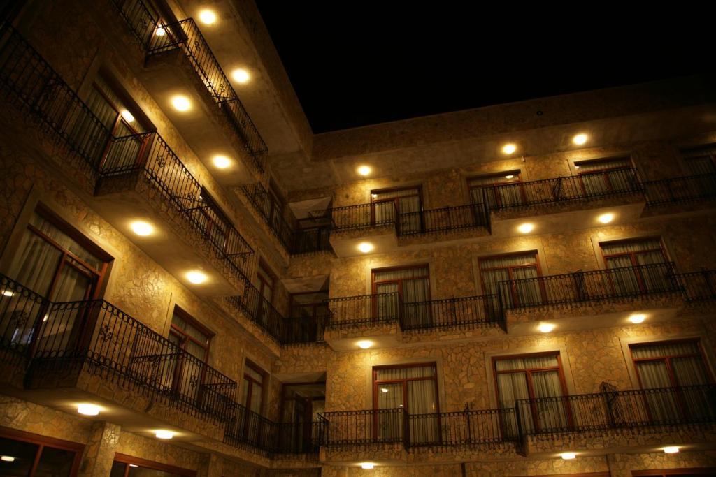 Masi Hotel İmroz エクステリア 写真