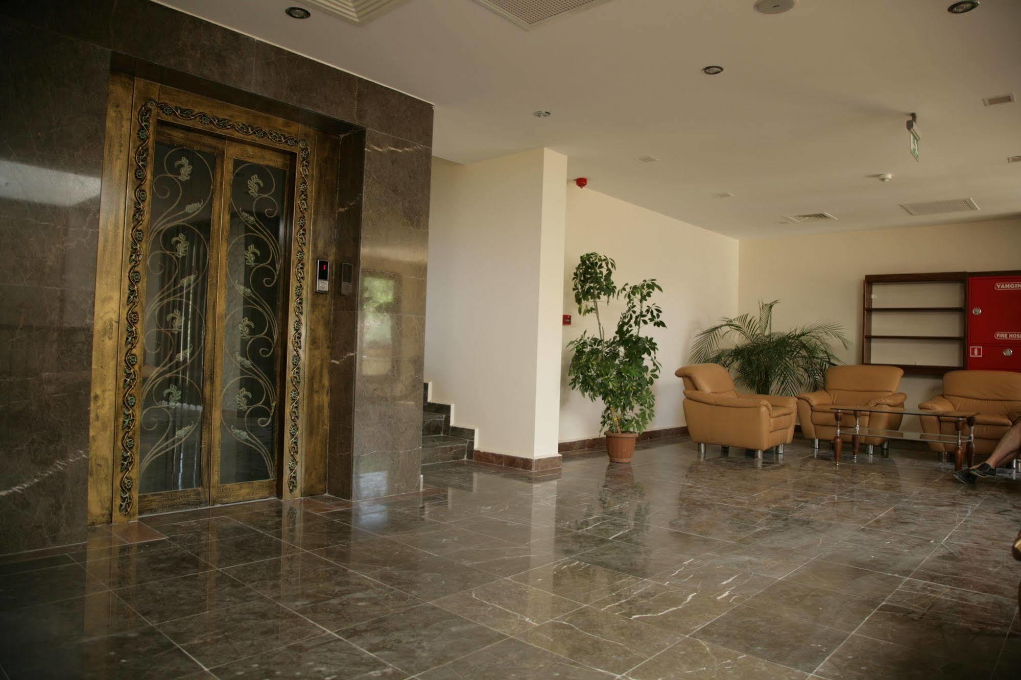 Masi Hotel İmroz エクステリア 写真